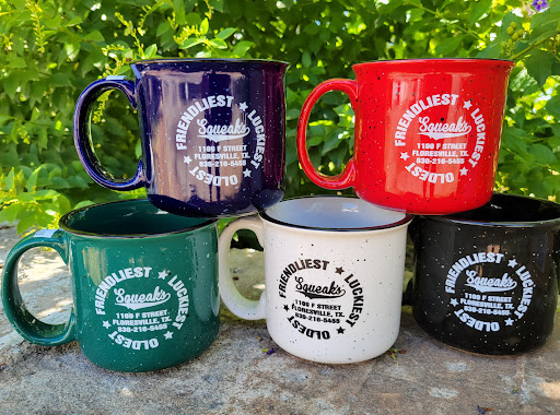 Convenience Store «Squeaks», reviews and photos, 1109 F St, Floresville, TX 78114, USA