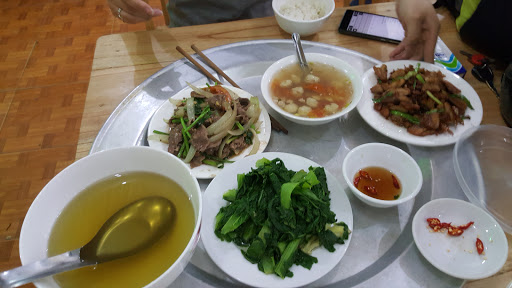 Nhà Hàng Hường Quyền