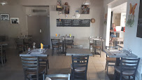 Atmosphère du Restaurant La cigale à Beauregard-Vendon - n°12