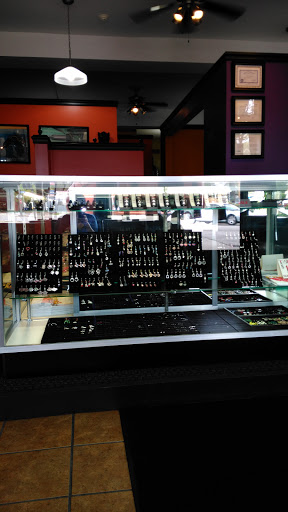 Tattoo Shop «La Primera Ink Tattoo & Body Piercings», reviews and photos, 7223 Lorain Ave, Cleveland, OH 44102, USA