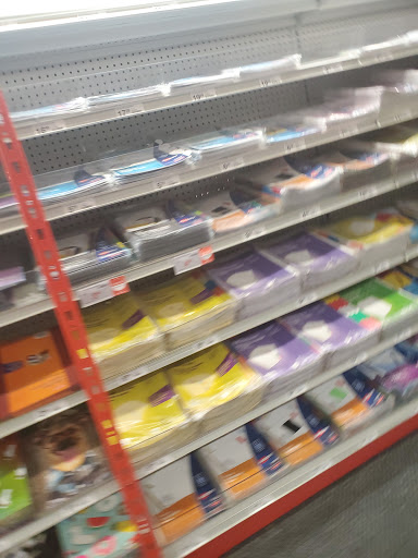 Office Supply Store «Staples», reviews and photos, 650 Ponce De Leon Ave NE, Atlanta, GA 30308, USA