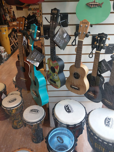 Comentarios y opiniones de Galeria Plaza, Instrumentos Musicales