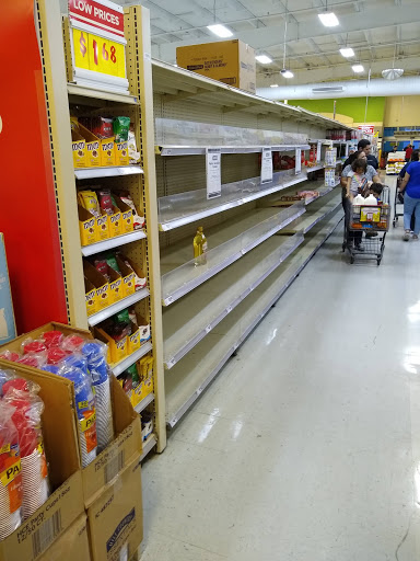 Grocery Store «H-E-B Grocery», reviews and photos, 209 N Texas Ave, Mercedes, TX 78570, USA