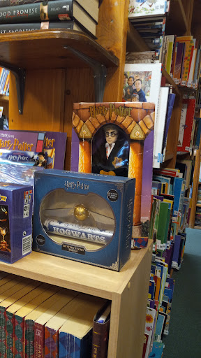 Used Book Store «Goodwill Manasota Bookstore - Bradenton», reviews and photos, 7200 55th Ave E, Bradenton, FL 34203, USA