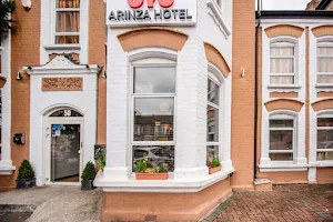 OYO Arinza Hotel, London Ilford image