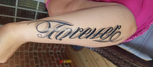 Tattoo Shop «Vertigo Tattoo & Body Piercing», reviews and photos, 7594 Shipyard Rd, Manns Harbor, NC 27953, USA