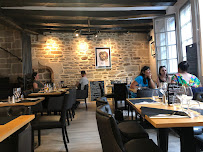 Atmosphère du Restaurant français Les Cariatides à Quimper - n°14