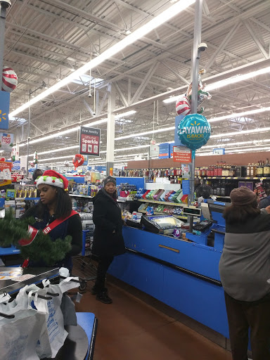 Department Store «Walmart Supercenter», reviews and photos, 4700 135th St, Crestwood, IL 60445, USA