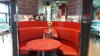 Atmosphère du Restaurant KFC Lille Englos à Haubourdin - n°13