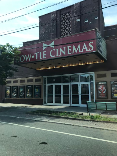 Movie Theater «Bow Tie Franklin Square Cinemas», reviews and photos, 989 Hempstead Turnpike, Franklin Square, NY 11010, USA
