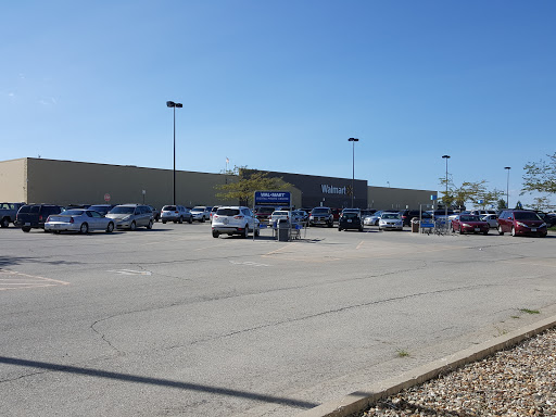 Department Store «Walmart Supercenter», reviews and photos, 415 Industrial Ave, Grinnell, IA 50112, USA