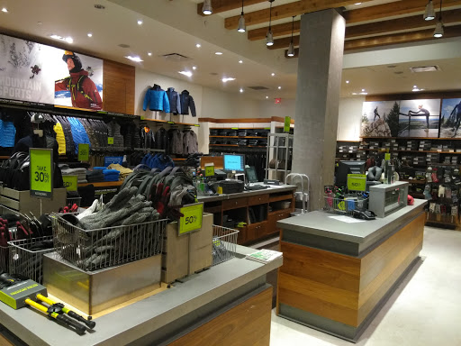 Clothing Store «Eddie Bauer», reviews and photos, 3625 Dallas Hwy, Marietta, GA 30064, USA