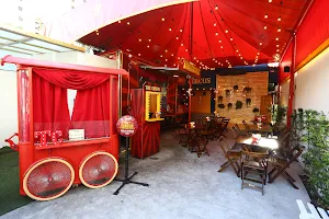 The Circus Bar e Kitchen image