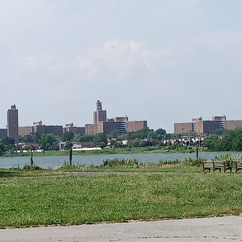 Clason Point Park