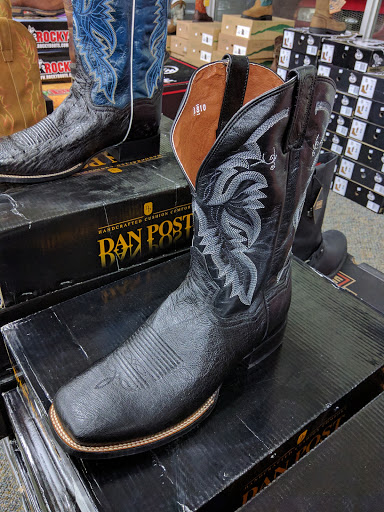 Shoe Store «K & T Shoes», reviews and photos, 485 Pickwick St S, Savannah, TN 38372, USA