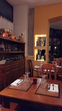 Atmosphère du Restaurant méditerranéen Au Petit Châlet à Colombes - n°6