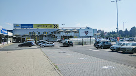 Parkoviště Albert hypermarket