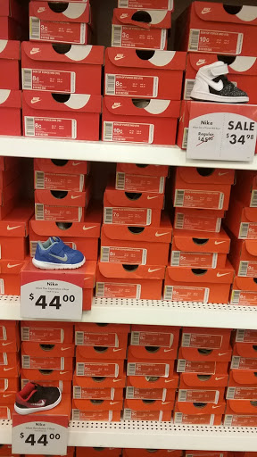 Shoe Store «Shoe Carnival», reviews and photos, 6249 Slide Rd, Lubbock, TX 79414, USA