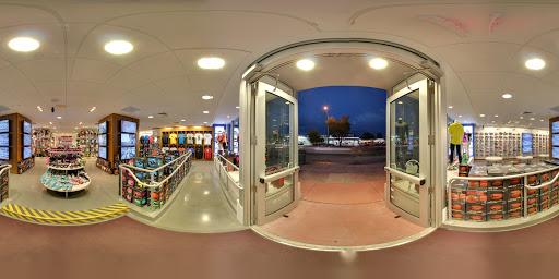 Sporting Goods Store «World Tennis - Alton Sports In Motion», reviews and photos, 1448 Alton Rd, Miami Beach, FL 33139, USA