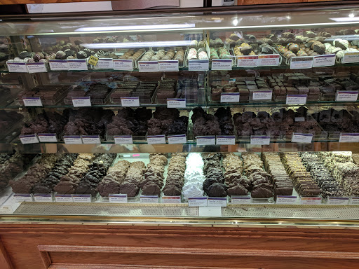 Outlet Mall «Tanger Outlet Williamsburg», reviews and photos, 150 Tanger Dr, Williamsburg, IA 52361, USA