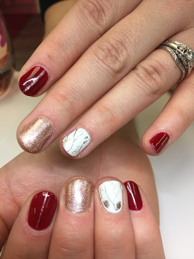 Nail Salon «Dallas Beauty Lounge», reviews and photos, 609 Washington Pike #13, Bridgeville, PA 15017, USA