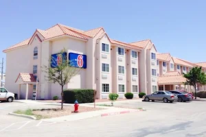 Motel 6 El Paso, TX - Southeast image