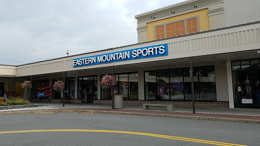Outdoor Sports Store «Eastern Mountain Sports», reviews and photos, 1475 Western Ave, Albany, NY 12203, USA