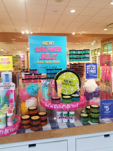 Shopping Mall «Beaver Valley Mall», reviews and photos, 570 Beaver Valley Mall Blvd, Monaca, PA 15061, USA