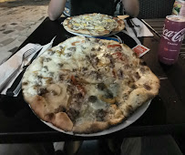 Plats et boissons du Pizzeria H TAG # PIZZA à Antibes - n°9