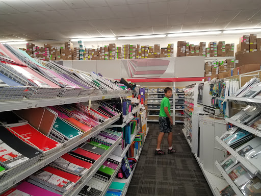 Office Supply Store «Office Depot», reviews and photos, 40 E Golf Rd, Schaumburg, IL 60173, USA