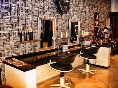 Centre Commercial Jean Mermoz (salon de coiffure) à Châtillon