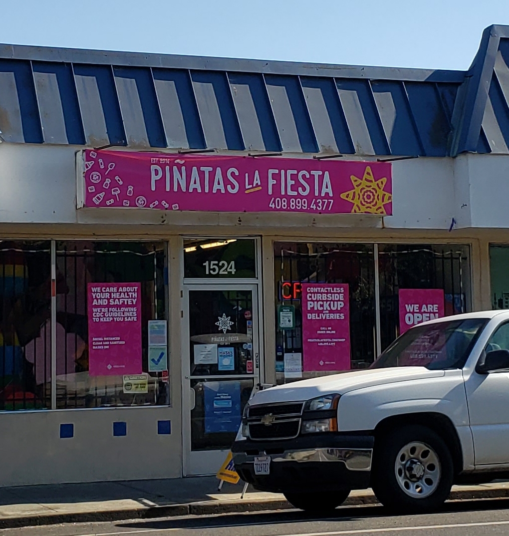 Pinatas La Fiesta