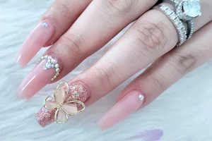 NAILS FOR QUEENS image