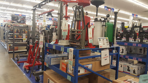 Hardware Store «Harbor Freight Tools», reviews and photos, 323 E Merritt Island Causeway, Merritt Island, FL 32952, USA