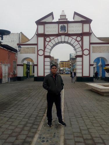 Opinii despre Hotel Vesubio în Trujillo - Hotel