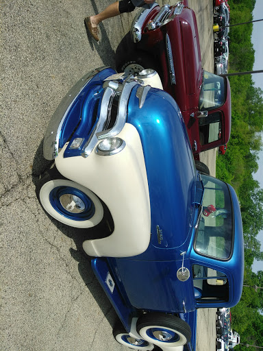 Car Dealer «Kunes Country Ford Stateline Superstore», reviews and photos, 104 IL-173, Antioch, IL 60002, USA