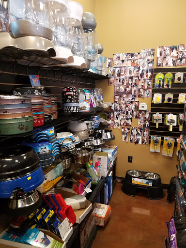 Pet Supply Store «DogSupplies.com Outlet Store», reviews and photos, 2960 St Rose Pkwy #170, Henderson, NV 89052, USA