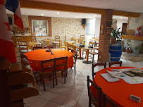 Atmosphère du Restaurant français Auberge de la Normandie à Junhac - n°7