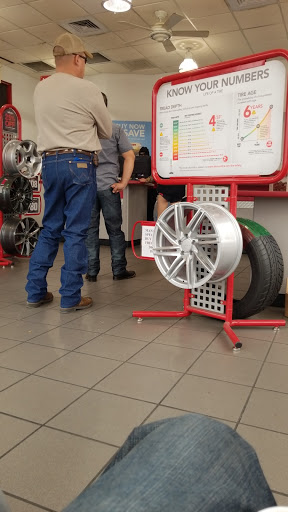 Tire Shop «Discount Tire Store - Hill Country Village, TX», reviews and photos, 15703 San Pedro Ave, Hill Country Village, TX 78232, USA
