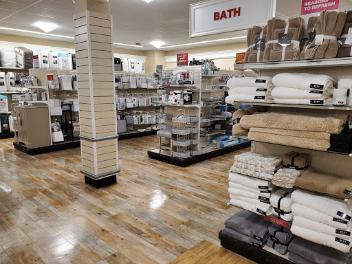 Department Store «HomeGoods», reviews and photos, 210 Needham St, Newton, MA 02461, USA