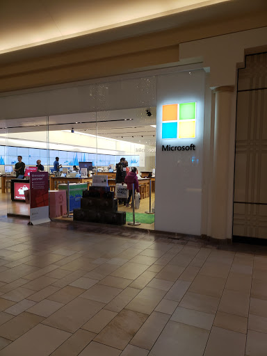 Computer Store «Microsoft Store», reviews and photos, 75 Middlesex Turnpike, Burlington, MA 01803, USA