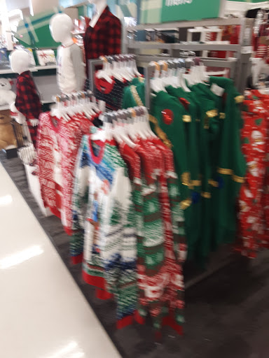 Department Store «Target», reviews and photos, 2615 Tuscany St, Corona, CA 92881, USA