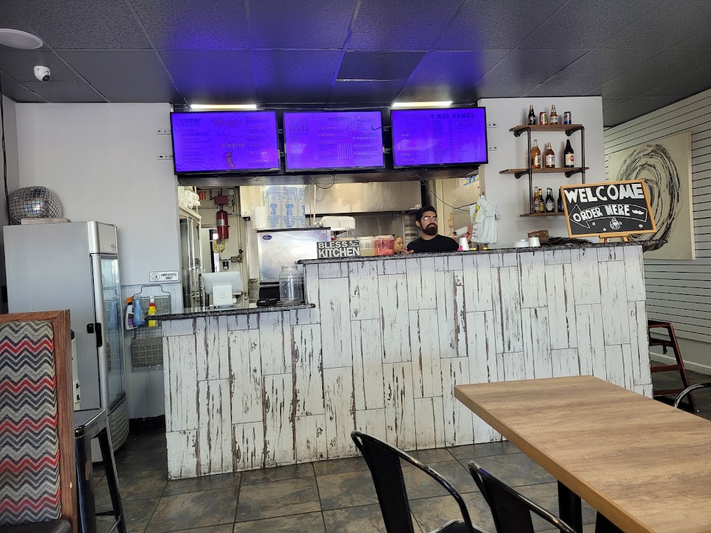 El Doggy Kitchen 79936