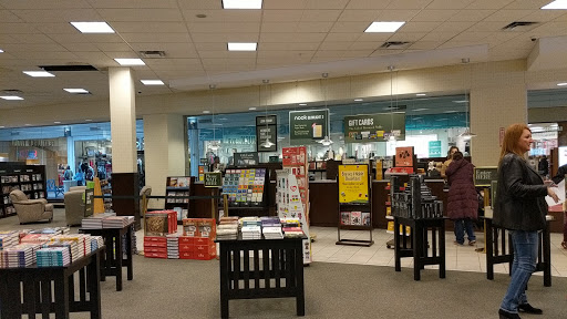 Book Store «Barnes & Noble», reviews and photos, 3800 State Rd #180, La Crosse, WI 54601, USA