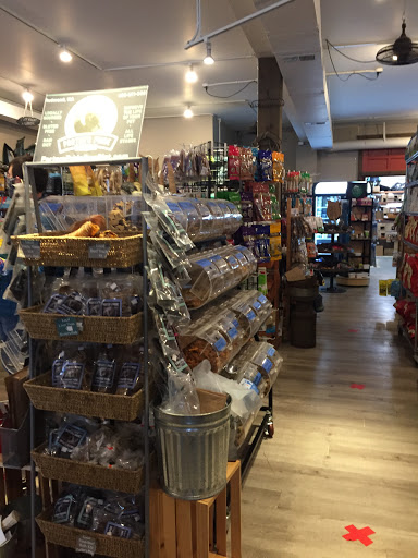 Pet Supply Store «Wally Pets», reviews and photos, 4411 Wallingford Ave N, Seattle, WA 98103, USA