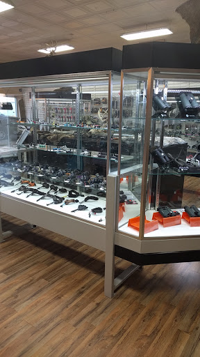 Sporting Goods Store «Cutting Edge Sporting Goods-In», reviews and photos, 206 W Main St, Greensburg, IN 47240, USA