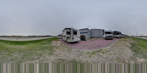 RV Dealer «Mc Kee Auto & RV», reviews and photos, 400 1st Ave, Perry, IA 50220, USA