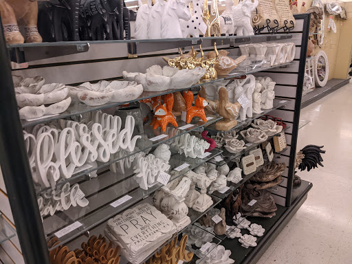 Craft Store «Hobby Lobby», reviews and photos, 1525 S Willow St, Manchester, NH 03103, USA