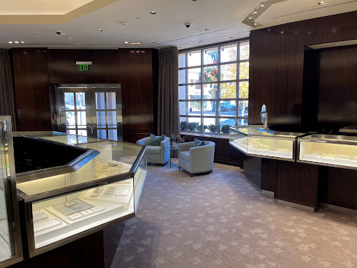 Jewelry Store «Tiffany & Co.», reviews and photos, 301 Nichols Rd, Kansas City, MO 64112, USA