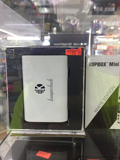 Tobacco Shop «Suwanee Smoke Shop», reviews and photos, 3033 Lawrenceville-Suwanee Rd, Suwanee, GA 30024, USA